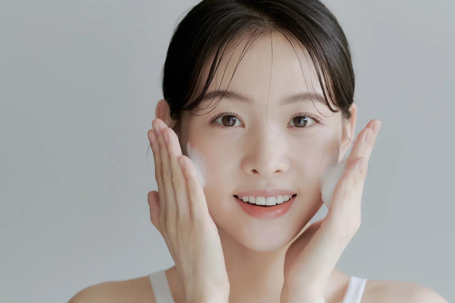 [Celimax] The Real Noni Acne Bubble Cleanser 155ml